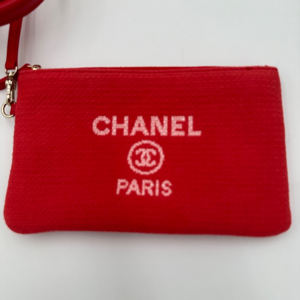 Chanel Tote with Pouch - Picture 7 of 16
